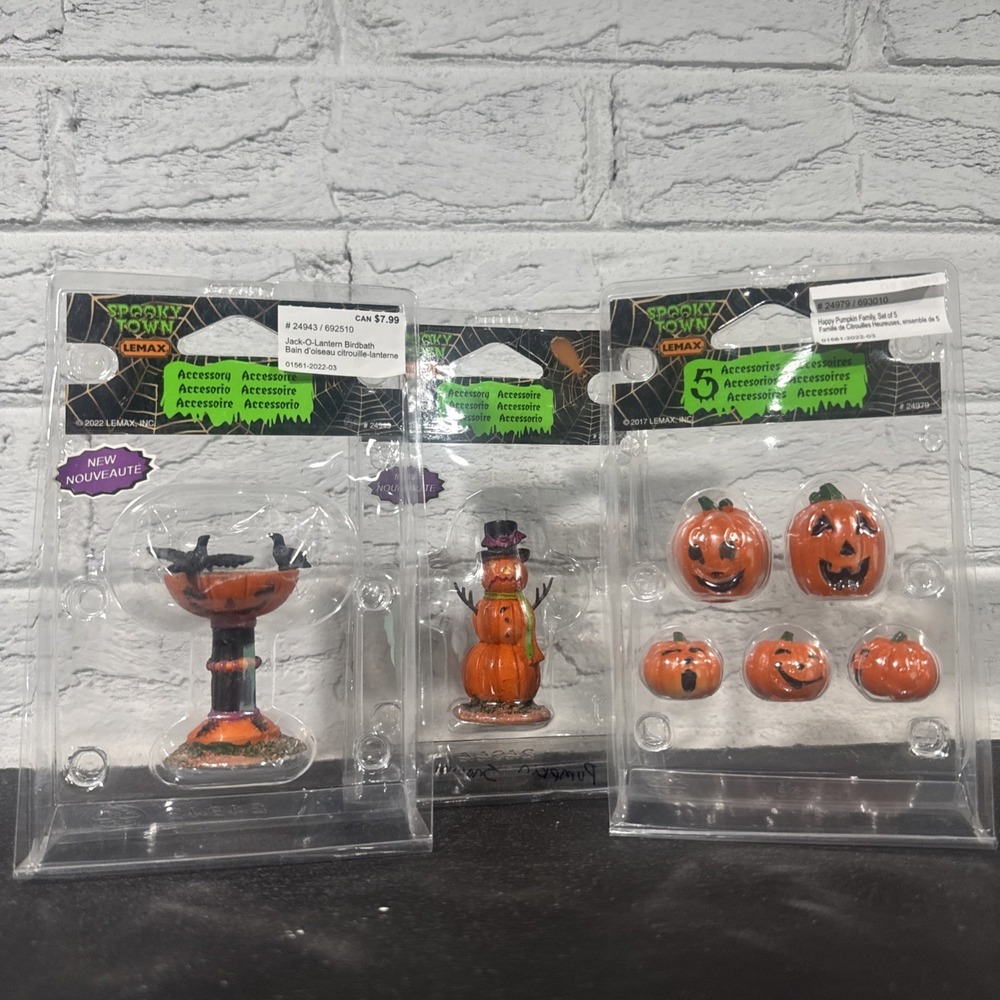 Lemax Spooky Town Halloween Accessory Figures Lot Pumpkins Jack O Lanterns